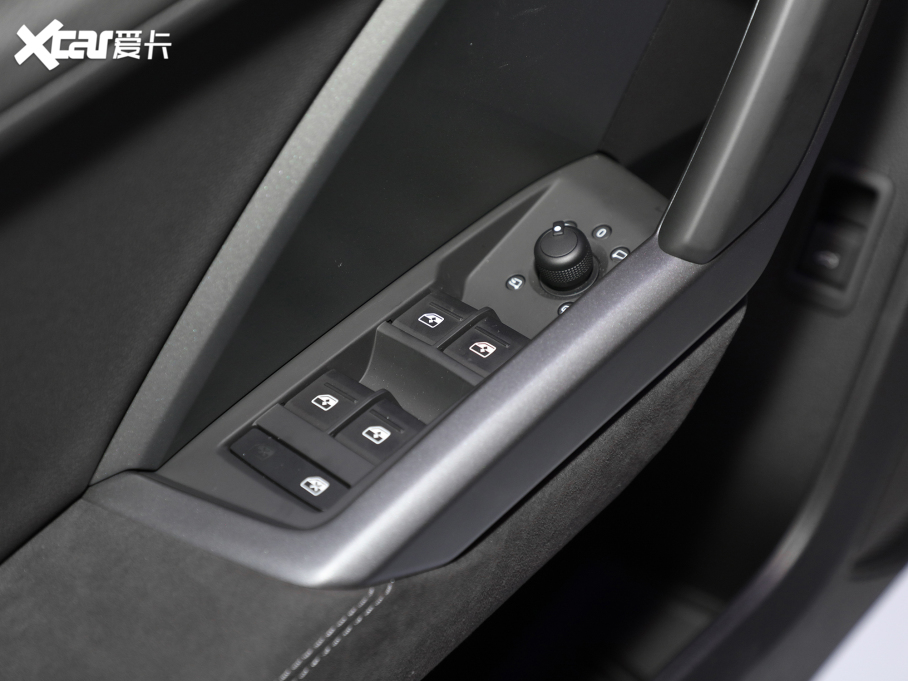 2021WQ3 Sportback 40 TFSI M