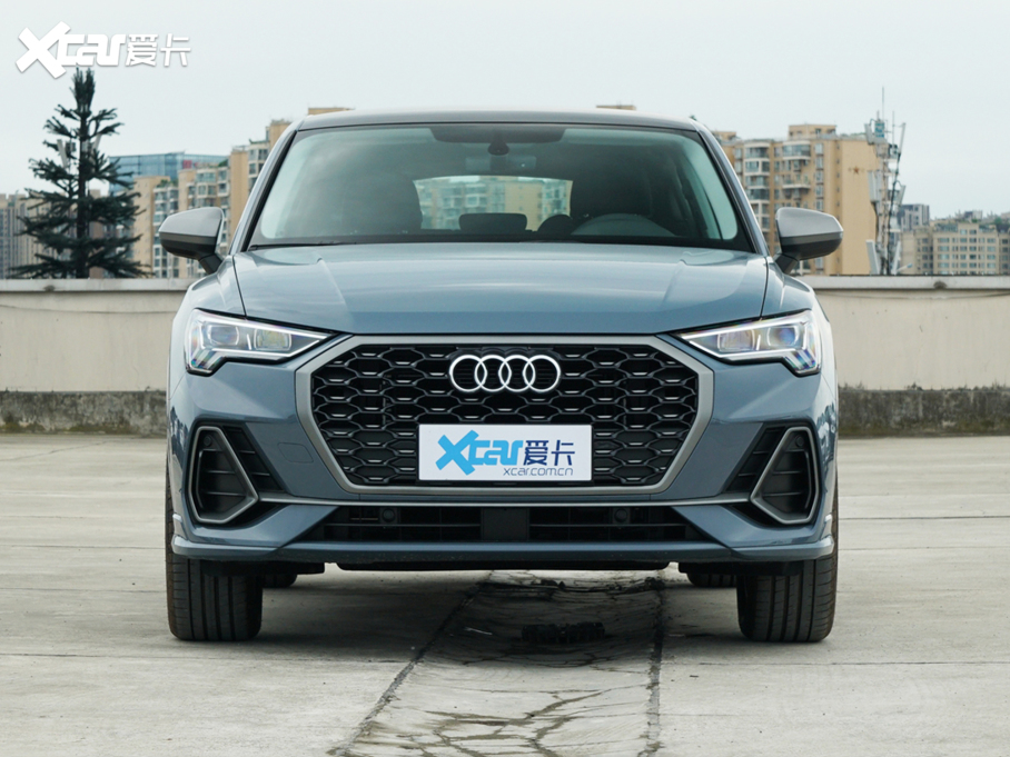 2022µQ3 Sportback 40 TFSI RSȼ