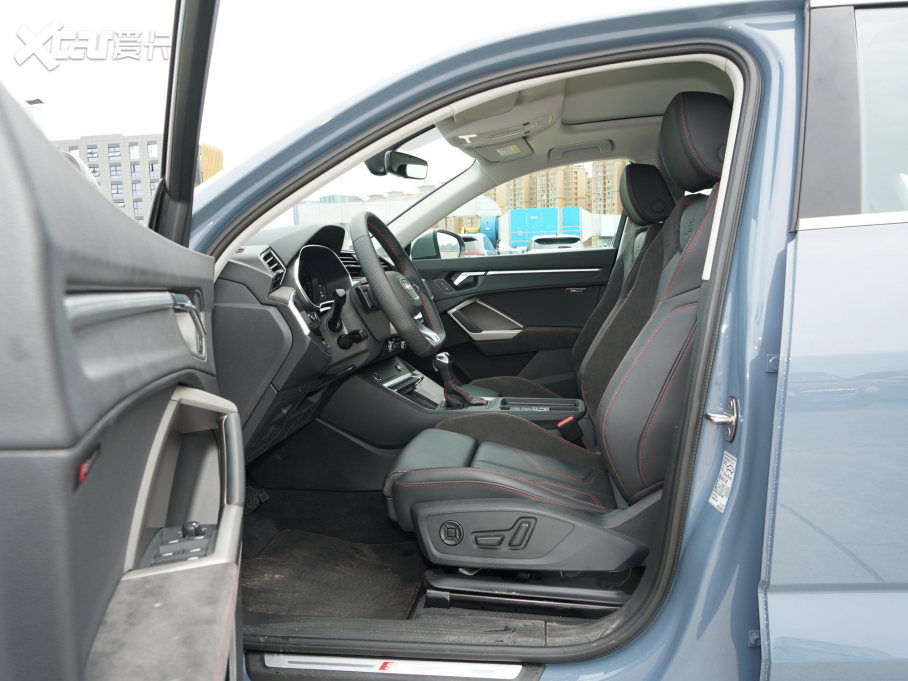 2022WQ3 Sportback 40 TFSI RSȼ