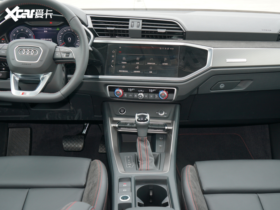 2022WQ3 Sportback 40 TFSI RSȼ