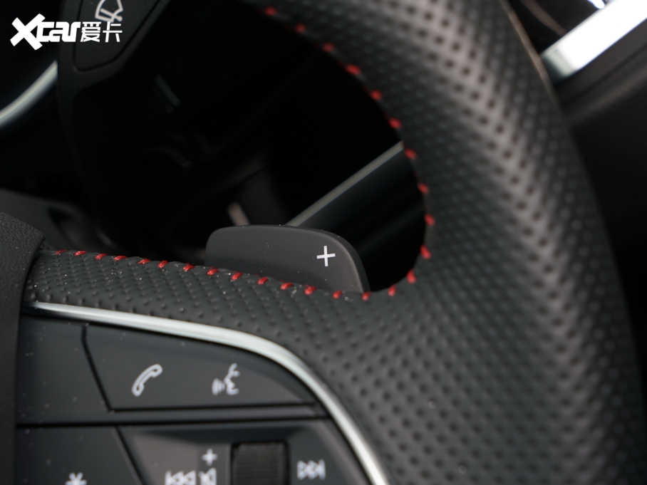 2022?yun)WQ3 Sportback 40 TFSI RSȼ