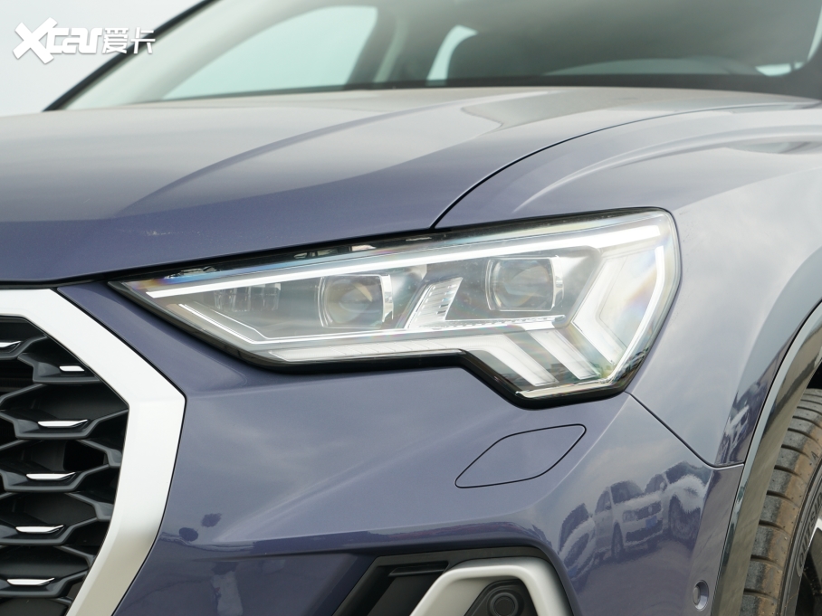 2022��W��Q3 Sportback 45 TFSI quattro ���A��