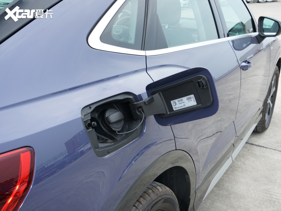 2022?yun)WQ3 Sportback 45 TFSI quattro A