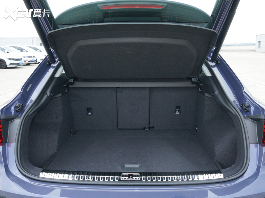 2022?yun)WQ3 Sportback 45 TFSI quattro A