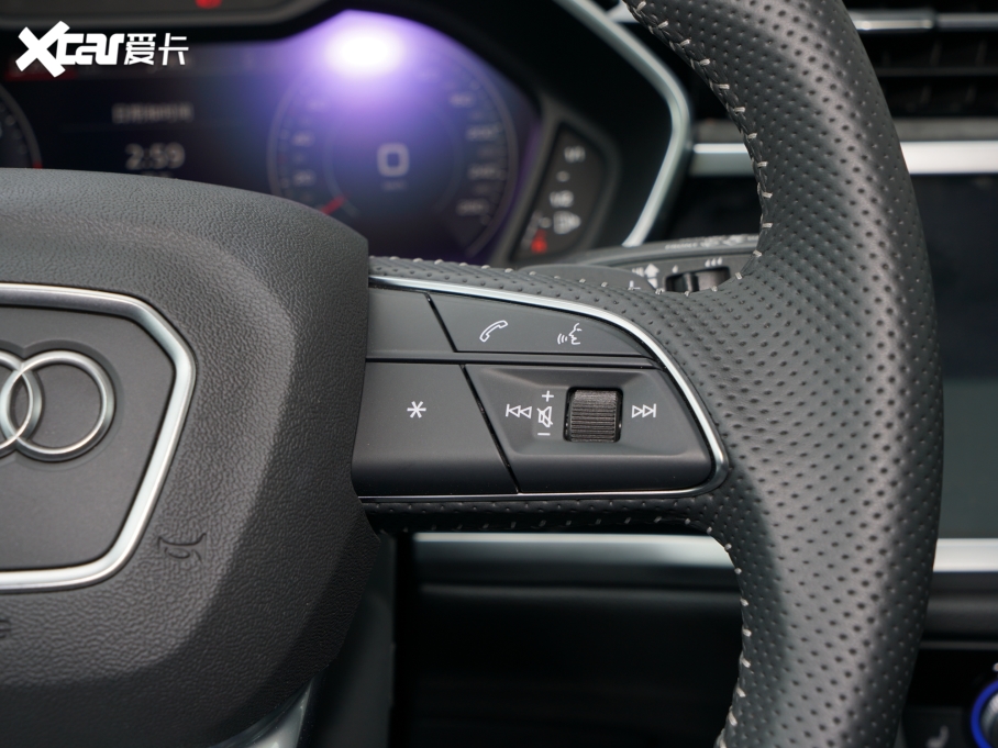 2022?yun)WQ3 Sportback 45 TFSI quattro A