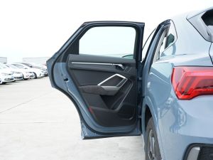 202240 TFSI RSȼ ܇T