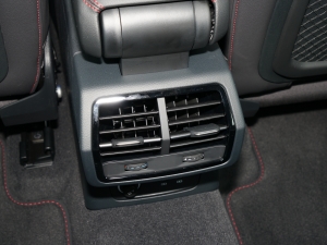 202240 TFSI RSȼ п؅^