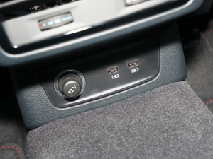 202240 TFSI RSȼ п؅^