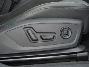 202245 TFSI quattro A g