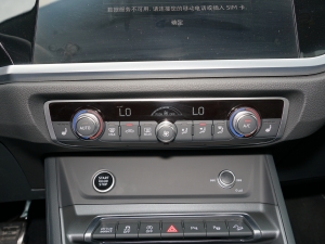 202245 TFSI quattro A {{