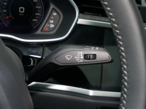 202245 TFSI quattro A п؅^