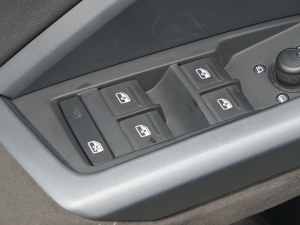 202245 TFSI quattro A п؅^