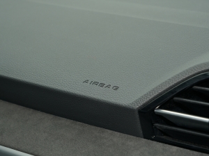 202245 TFSI quattro A п؅^