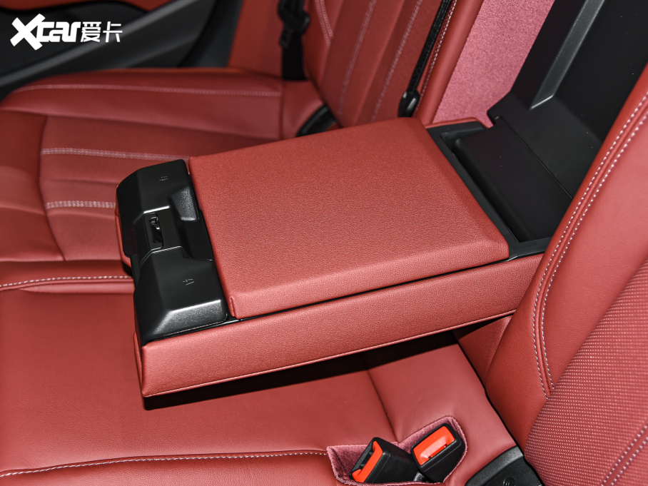 2021?yun)WA4L 40 TFSI M(jn)