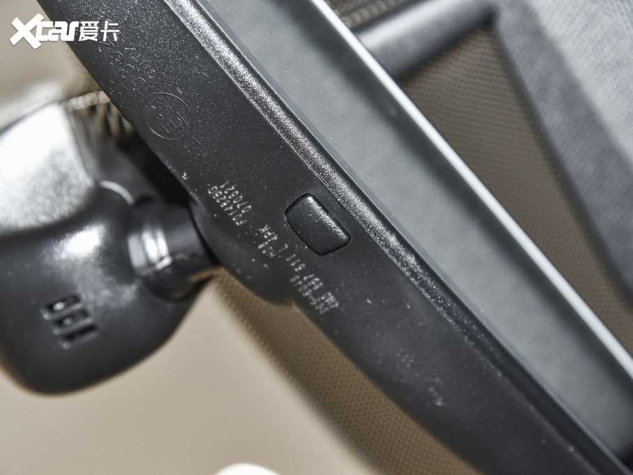 2021?yun)WA4L 40 TFSI M(jn)