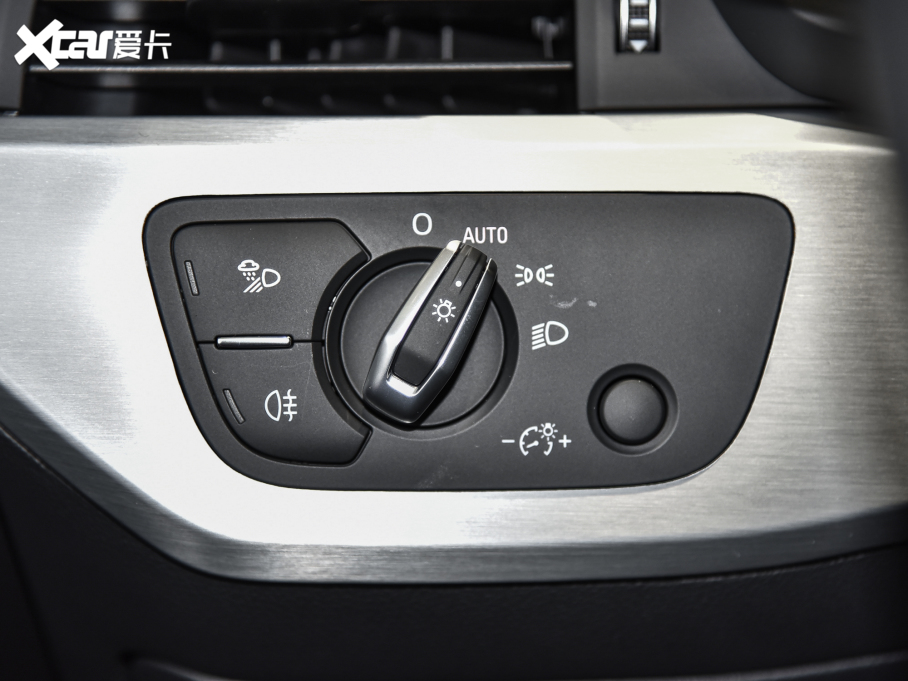 2021?yun)WA4L 40 TFSI M(jn)