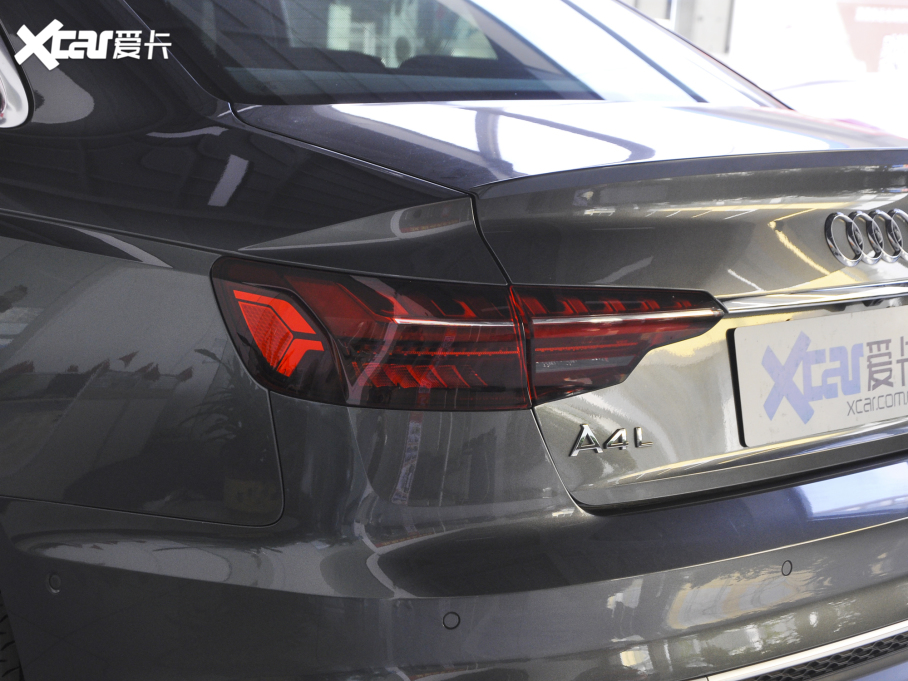 2022WA4L 45 TFSI quattro xӸ