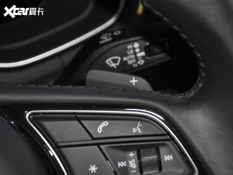 2022WA4L 45 TFSI quattro xӸ