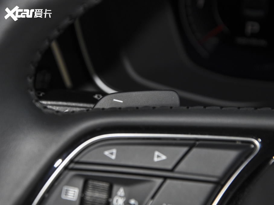 2022WA4L 45 TFSI quattro xӸ