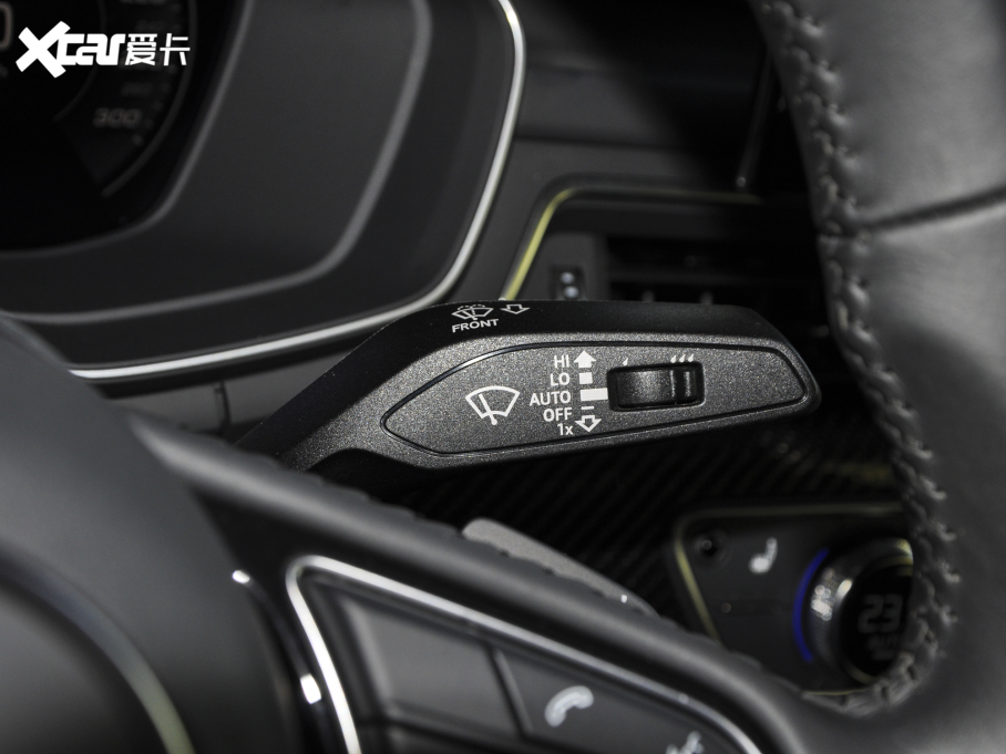 2022WA4L 45 TFSI quattro xӸ