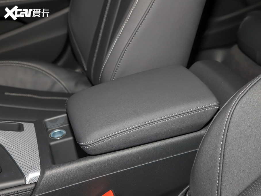 2022WA4L 40 TFSI r(sh)