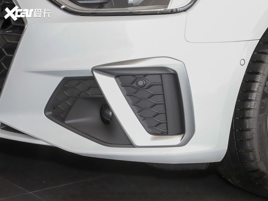 2022WA4L 40 TFSI AӸ