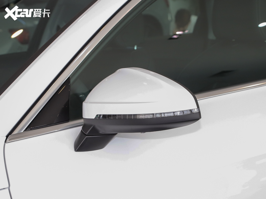 2022��W��A4L 40 TFSI ���A�Ӹ���