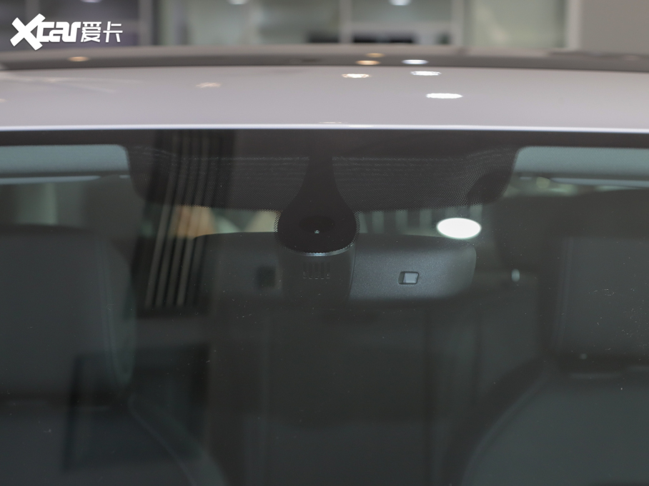 2022WA4L 40 TFSI AӸ