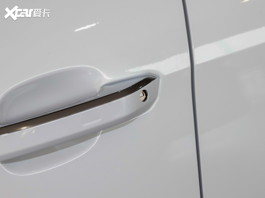 2022WA4L 40 TFSI AӸ