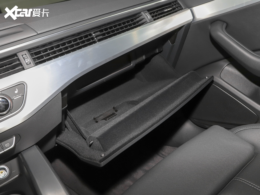 2022WA4L 40 TFSI AӸ