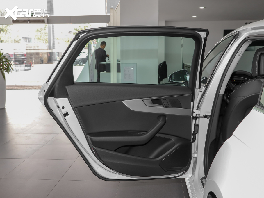 2022?yun)WA4L 40 TFSI A(dng)