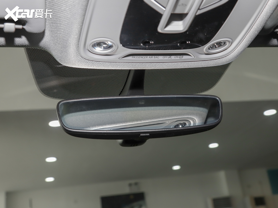 2022WA4L 40 TFSI AӸ