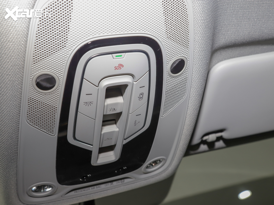 2022WA4L 40 TFSI AӸ