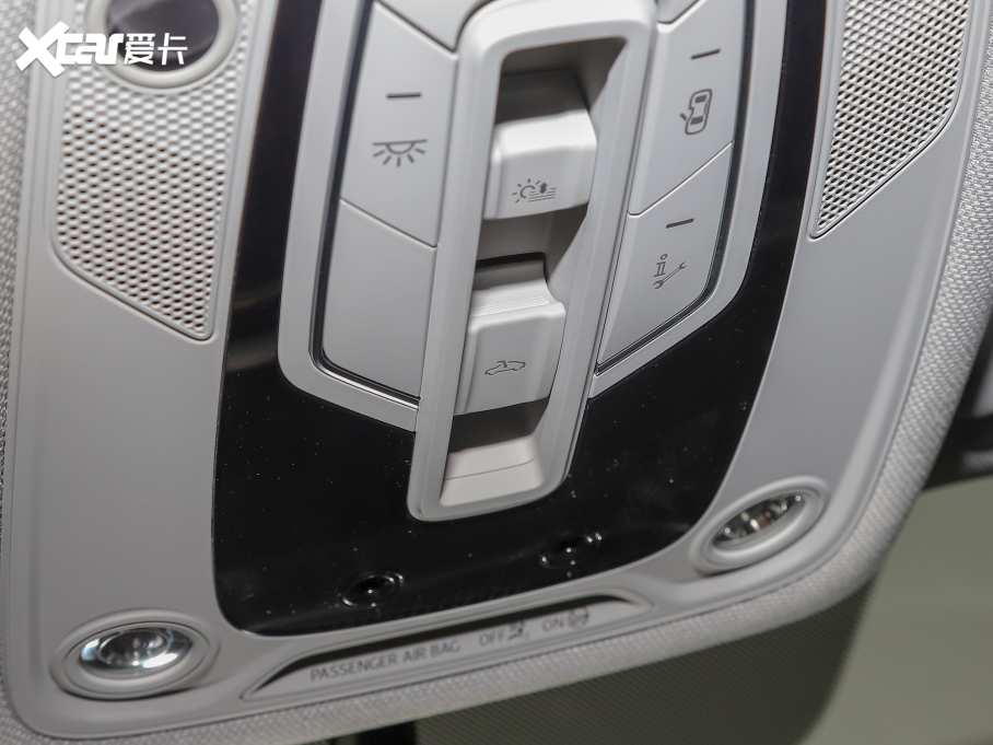 2022WA4L 40 TFSI AӸ