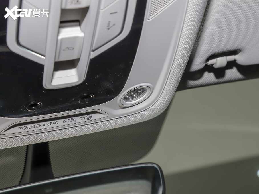 2022WA4L 40 TFSI AӸ