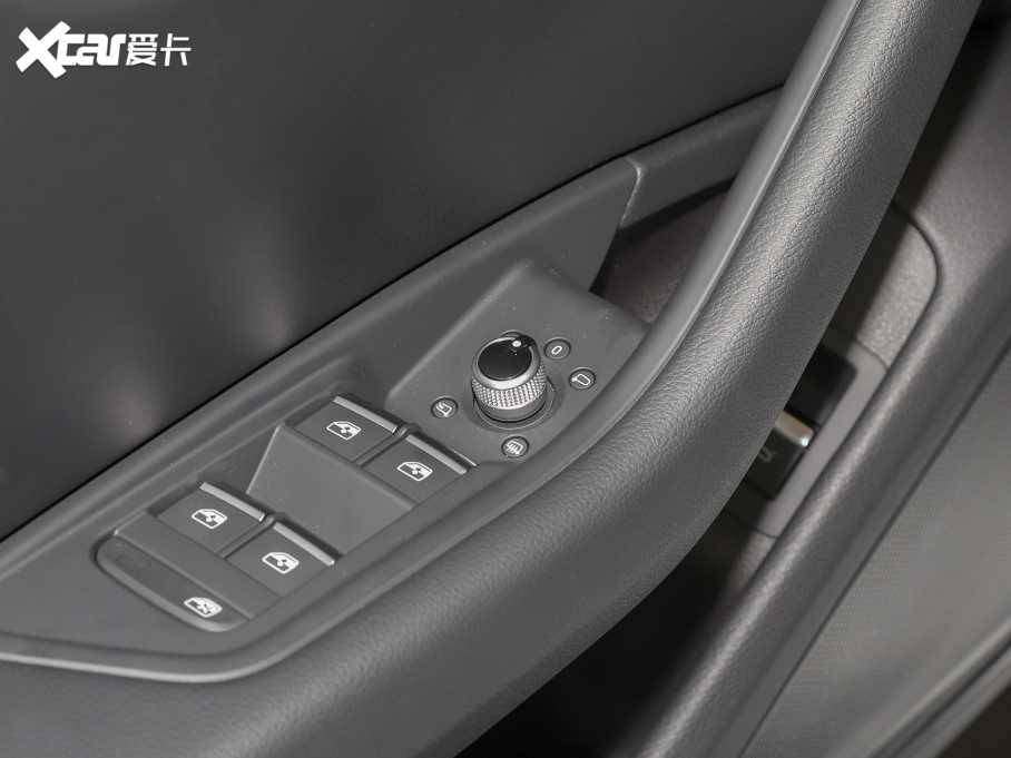 2022WA4L 40 TFSI AӸ