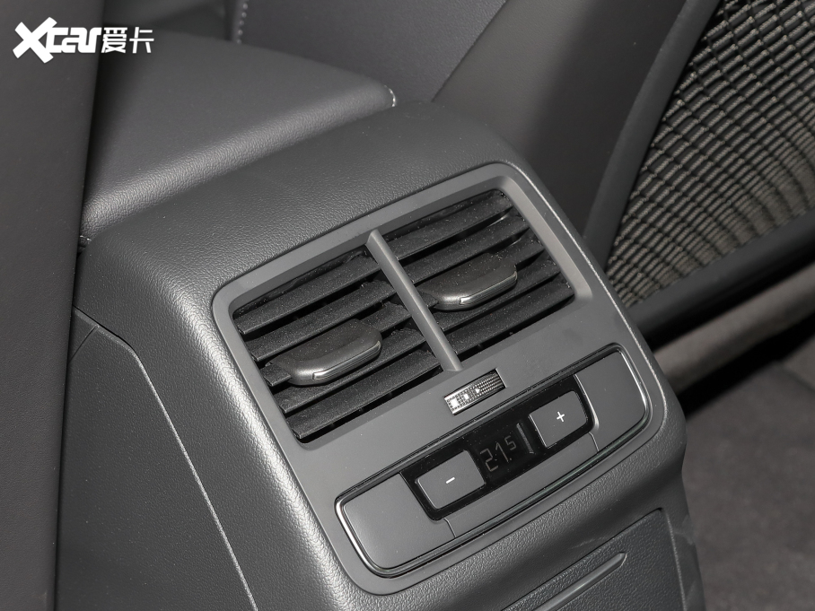 2022WA4L 40 TFSI AӸ