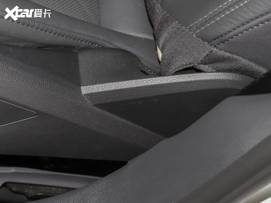 2022WA4L 40 TFSI AӸ