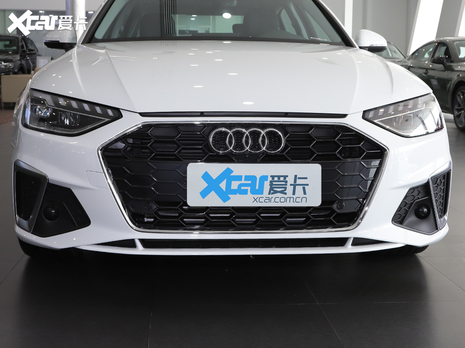 2022WA4L 40 TFSI AӸ