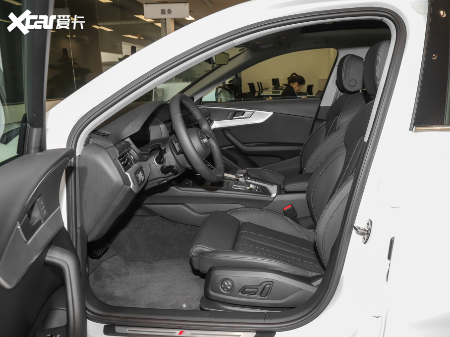 2022WA4L 40 TFSI rЄӸ