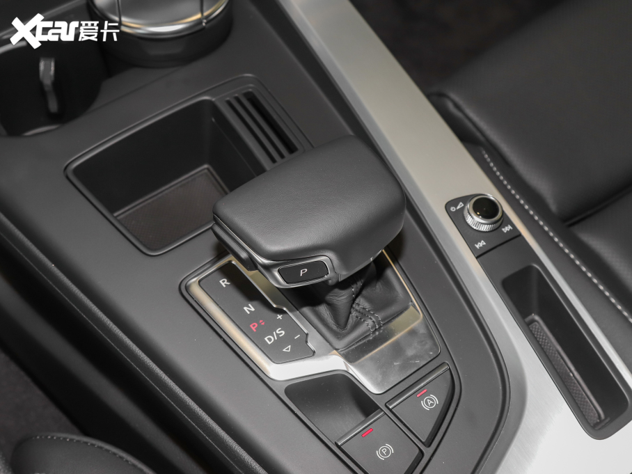 2022WA4L 40 TFSI rЄӸ