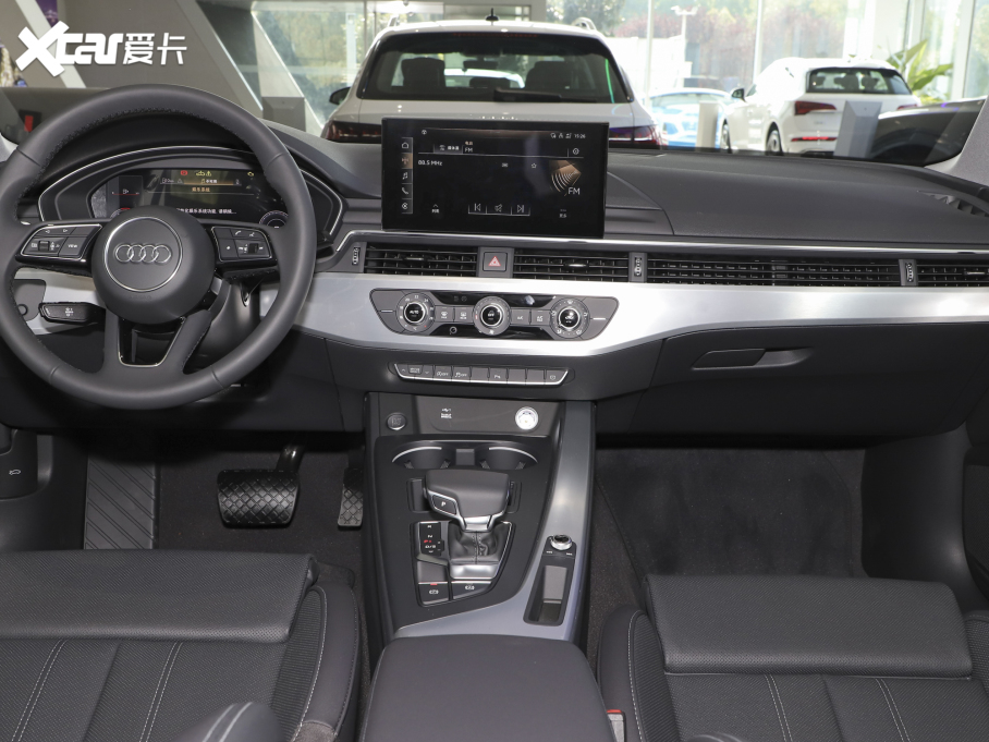 2022��W��A4L 35 TFSI �r�ЄӸ���