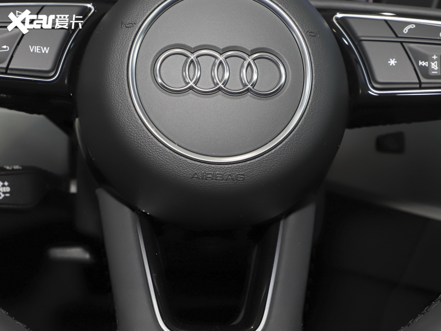 2022WA4L 35 TFSI r(sh)ЄӸ