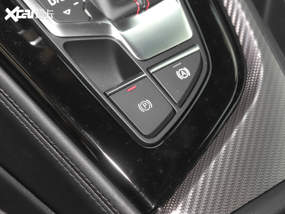 2022?yun)WA4L 40 TFSI quattro RS׼ȼ