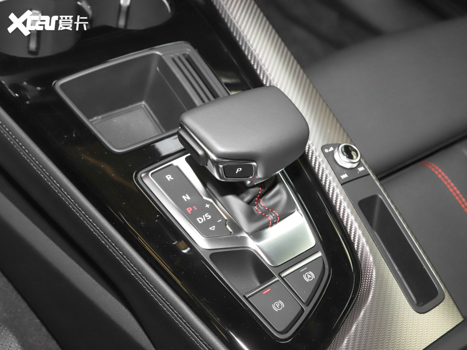 2022WA4L 40 TFSI quattro RS׼ȼ