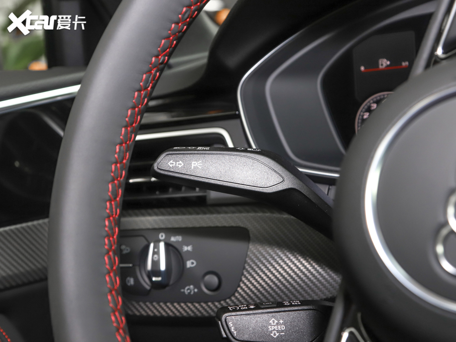 2022WA4L 40 TFSI quattro RS׼ȼ