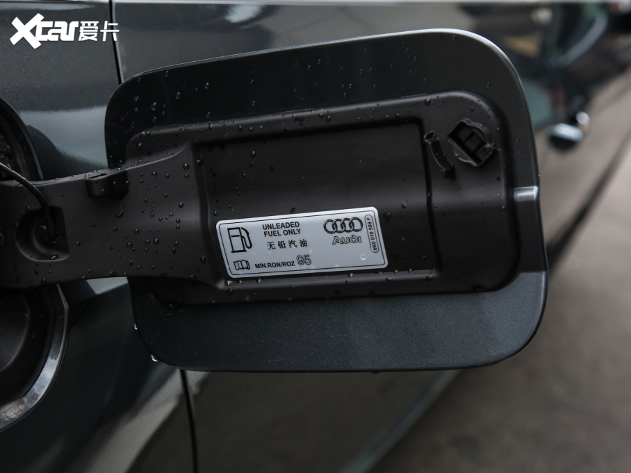 2022?yun)WA4L 40 TFSI A