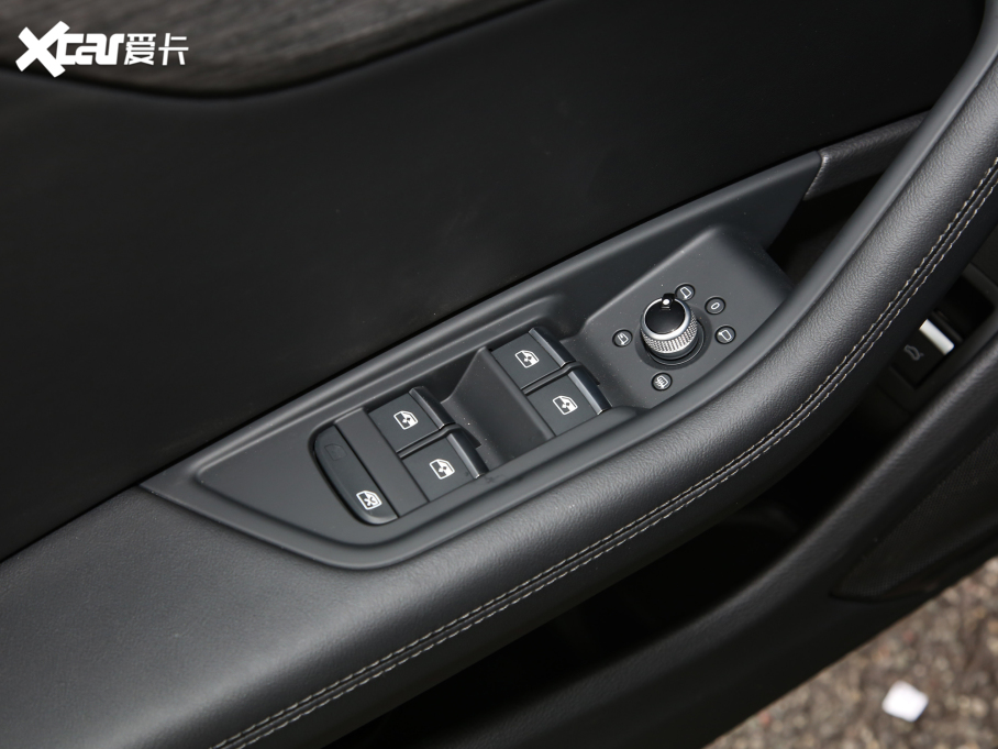 2022?yun)WA4L 40 TFSI A