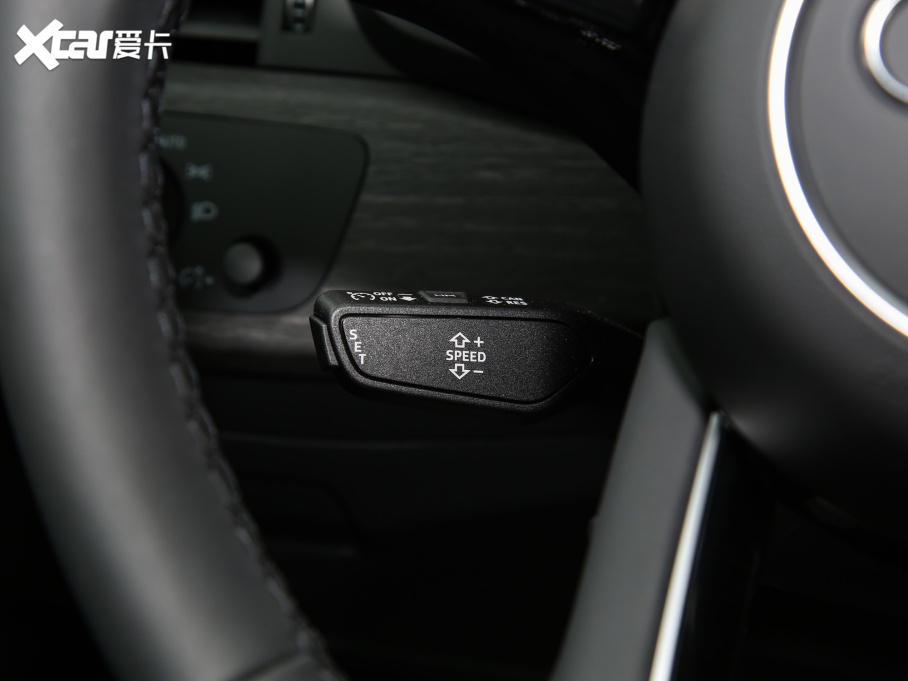 2022��W��A4L 40 TFSI ���A������