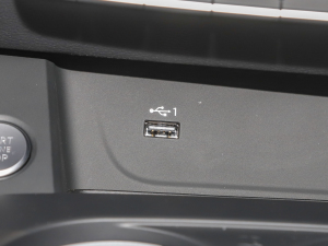 202240 TFSI r(sh) п؅^(q)